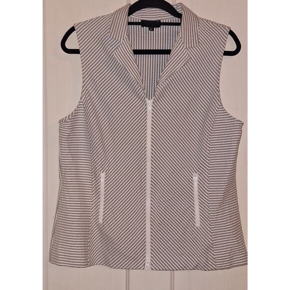 J'envie Gray & White Stripped Zip-up Tennis/Golf Club Vest Size 12 Athleisure - Picture 1 of 4